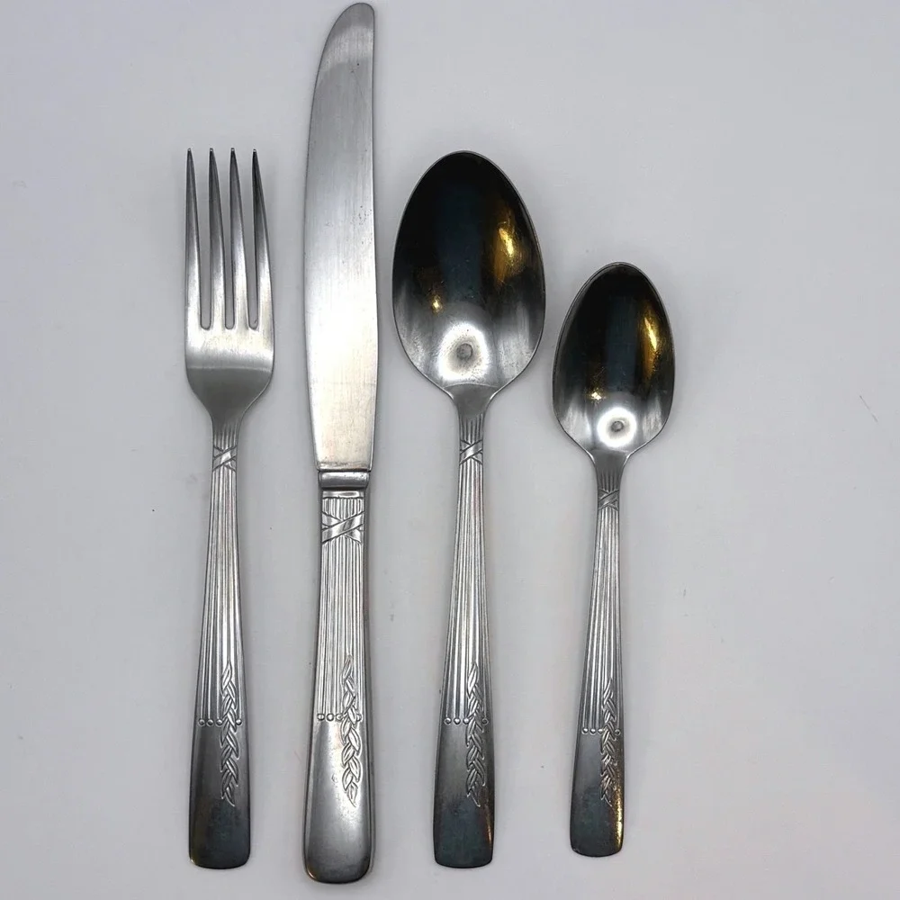 Oneida Fernwood Stainless Flatware 18 Piece Lot Replacement Silverware Pieces